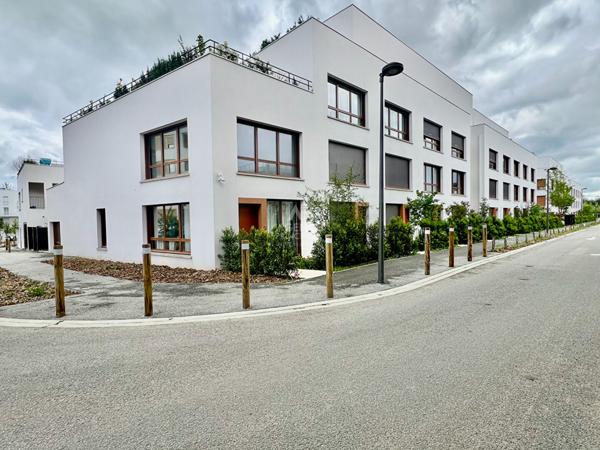 Appartement Cergy 2 pièce(s) 49.80 m2 €195 000 ** - Référence 10947