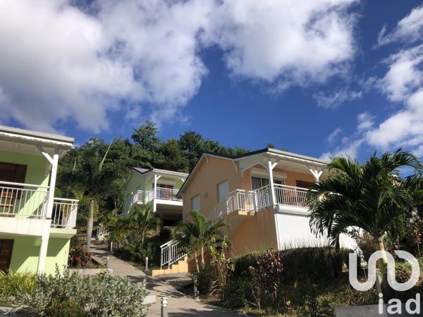 Domaine 8 pièces de 128 m² à Pointe-Noire (97116)