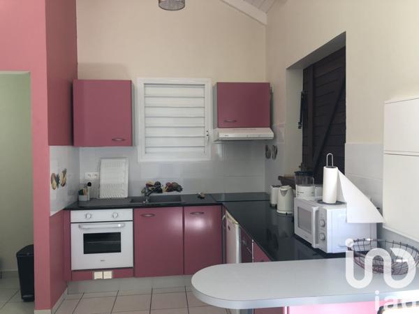 Domaine 8 pièces de 128 m² à Pointe-Noire (97116)