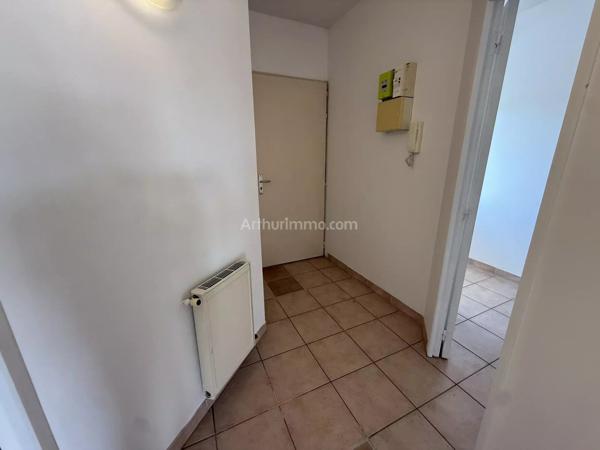 Vente                                                      Appartement
                        
                     4 pièces                      81 m2                     à Clermont-l'Hérault