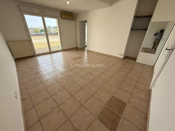 Vente                                                      Appartement
                        
                     4 pièces                      81 m2                     à Clermont-l'Hérault