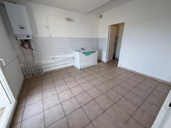 Vente                                                      Appartement
                        
                     4 pièces                      81 m2                     à Clermont-l'Hérault