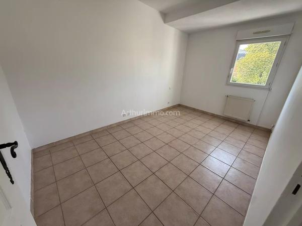 Vente                                                      Appartement
                        
                     4 pièces                      81 m2                     à Clermont-l'Hérault