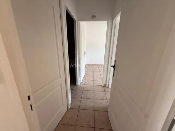 Vente                                                      Appartement
                        
                     4 pièces                      81 m2                     à Clermont-l'Hérault