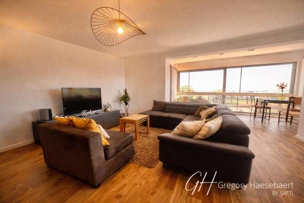 ANTIBES – APPART ATYPIQUE STYLE LOFT – VUE PORT & VIEILLE VILLE – SUD/EST 110 m² Carrez