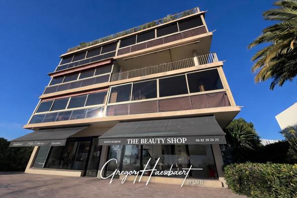ANTIBES – APPART ATYPIQUE STYLE LOFT – VUE PORT & VIEILLE VILLE – SUD/EST 110 m² Carrez