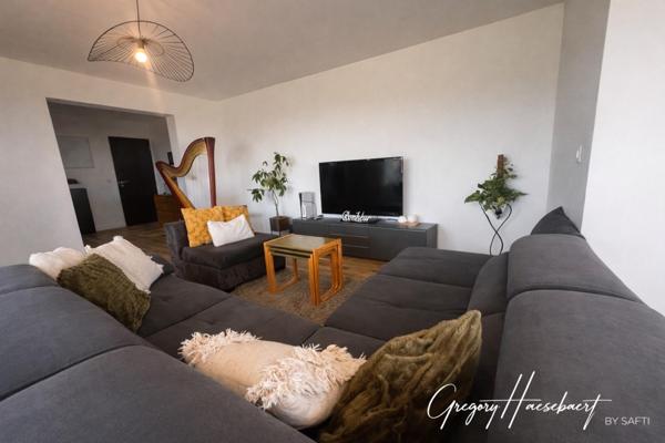 ANTIBES – APPART ATYPIQUE STYLE LOFT – VUE PORT & VIEILLE VILLE – SUD/EST 110 m² Carrez