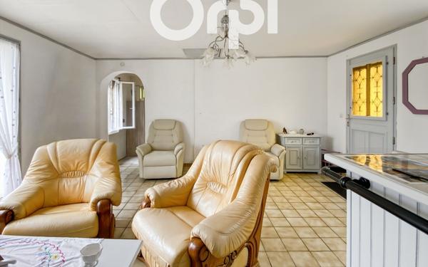 Maison à vendre    4 pièces •  Arsy