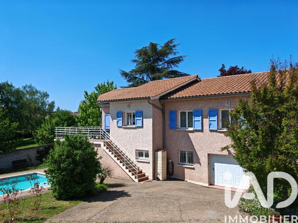 Maison à vendre 6 pièces 202 m² Neyron