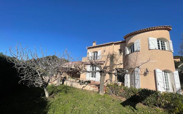 Maison à vendre    6 pièces •  La Seyne-sur-Mer