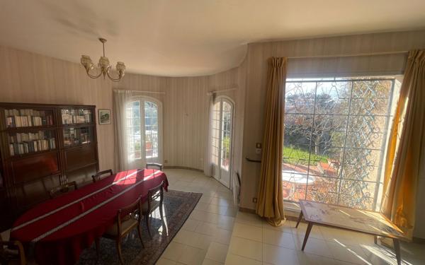 Maison à vendre    6 pièces •  La Seyne-sur-Mer