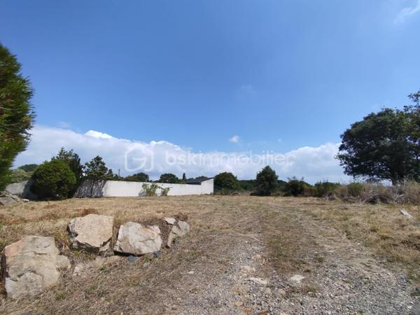 Terrain de 783 m²