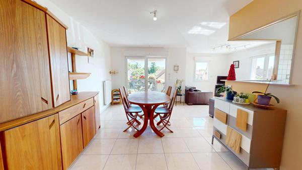 À vendre – Appartement 5 pièces avec terrasse, garage et parkings – Illzach (68110)