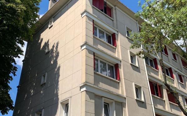 Appartement à louer    2 pièces •  Massy