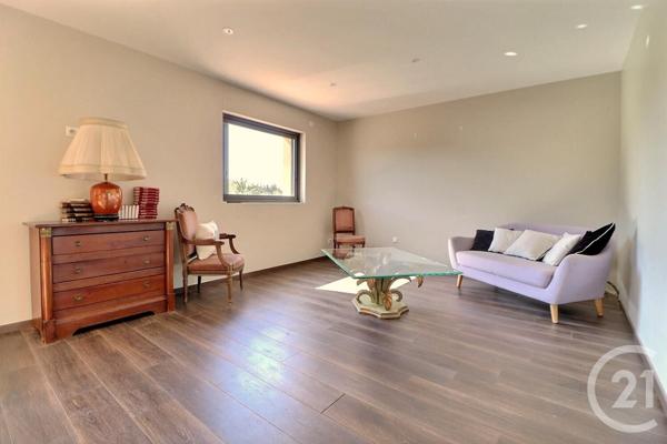 Maison à vendre  6 pièces - 262 m2 ROQUEBRUNE SUR ARGENS - 83