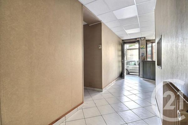 Appartement F4 à vendre  4 pièces - 88,58 m2 VAUJOURS - 93