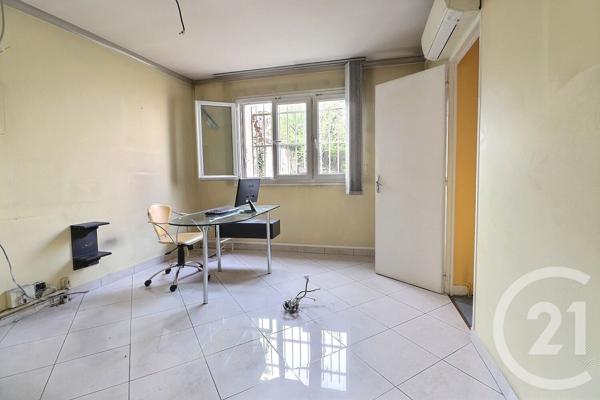 Appartement F4 à vendre  4 pièces - 88,58 m2 VAUJOURS - 93