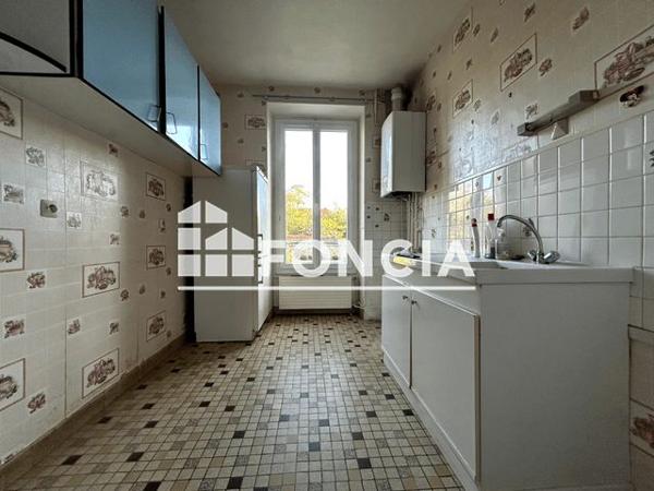 À vendre Appartement 3 pièces 47 m² - Corbeil-essonnes 91100