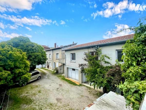 IMMEUBLE DE RAPPORT À RÉNOVER – 4 LOGEMENTS + GARAGES – SARRAS (07370)