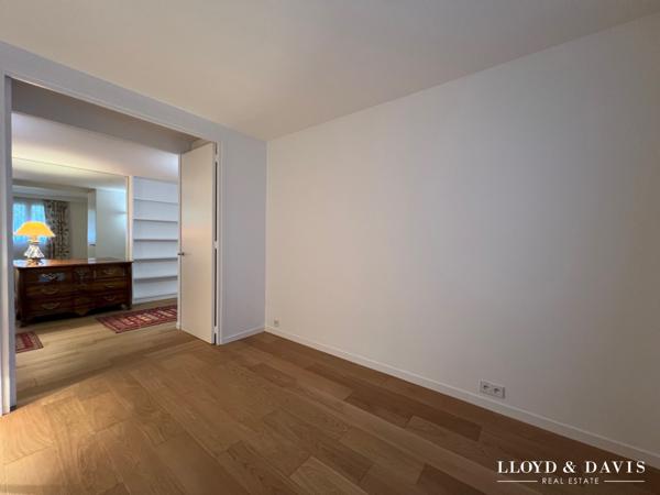 Breteuil / Invalides appartement avec place de parking