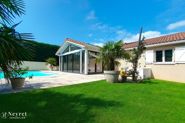 – 125 m² - 3 chambres 1 bureau- sous-sol – Terrain 1157 m²- piscine