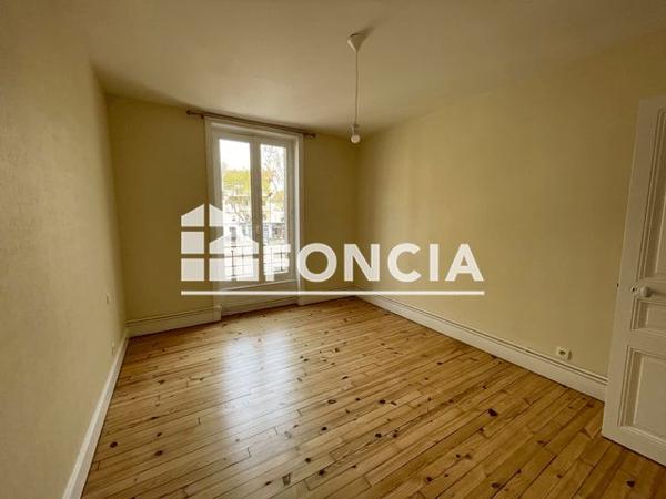 Location Appartement 4 pièces 103.94 m² - 9, RUE FRANCISQUE ROCHARD Roanne 42300
