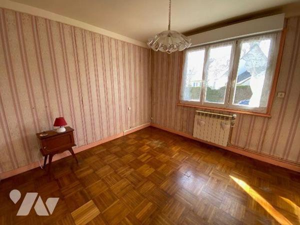 Maison à Vendre à Plouha (22580) en Côtes-d'Armor (22)

Cette maison d'une superficie habitab...