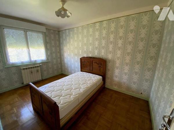 Maison à Vendre à Plouha (22580) en Côtes-d'Armor (22)

Cette maison d'une superficie habitab...