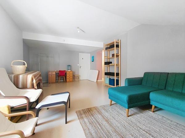 Immeuble de rapport situé à FAYL BILLOT 52500