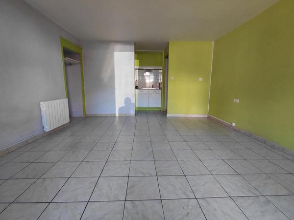 Immeuble de rapport situé à FAYL BILLOT 52500