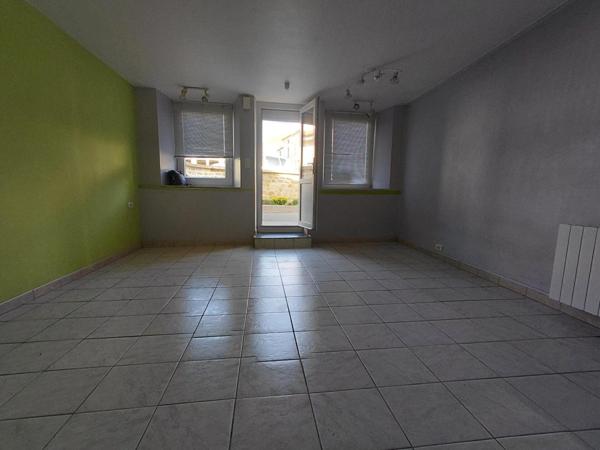Immeuble de rapport situé à FAYL BILLOT 52500
