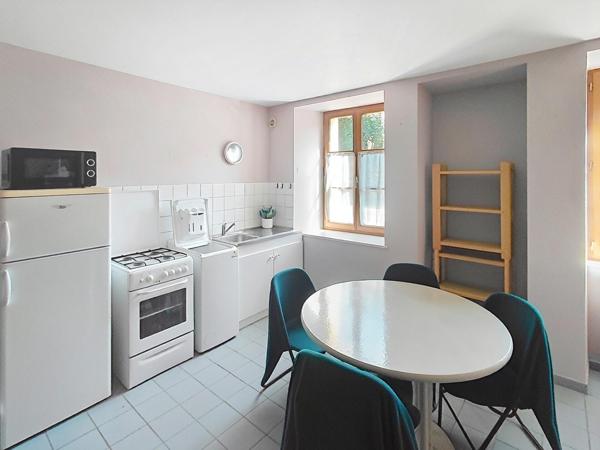 Immeuble de rapport situé à FAYL BILLOT 52500
