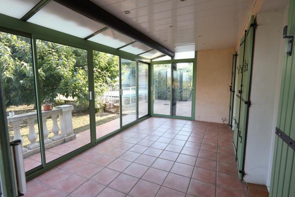 Maison T6 avec garages et piscine - Manosque - Réf. 535-M