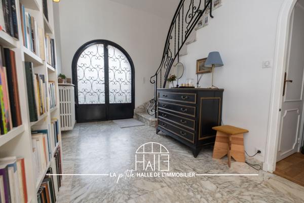 Maison 8 pièces - 228 m² Exclusivité efficity