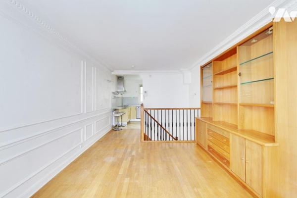 Duplex 2 pièces lumineux, calme, proche Jardin du Luxembourg.