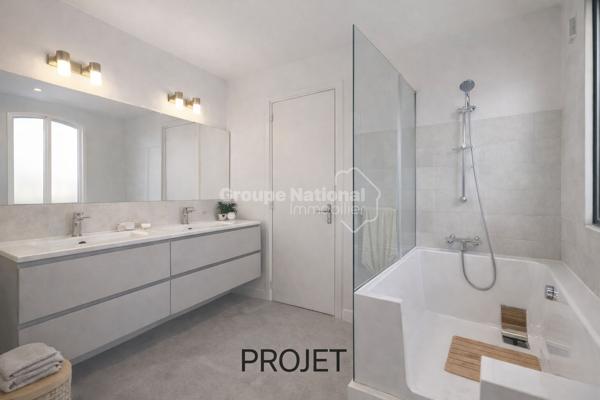 Villa sur 3 407 m² de terrain, sous-sol complet, fort potentiel , Genas