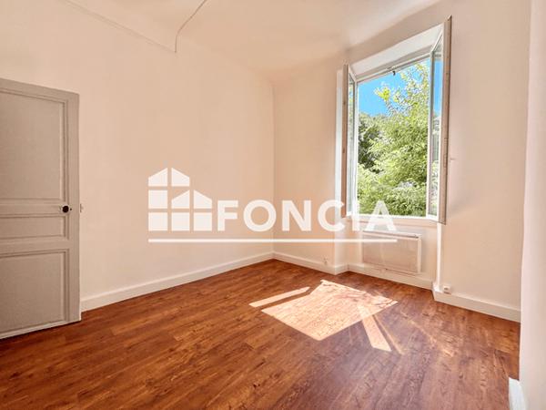 Location Studio meublé 37.82 m² - 274 BD NATIONAL Marseille 13003