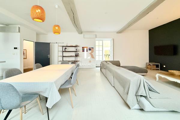 La Rochelle (17000) Préfecture - Immeuble avec deux spacieux appartements