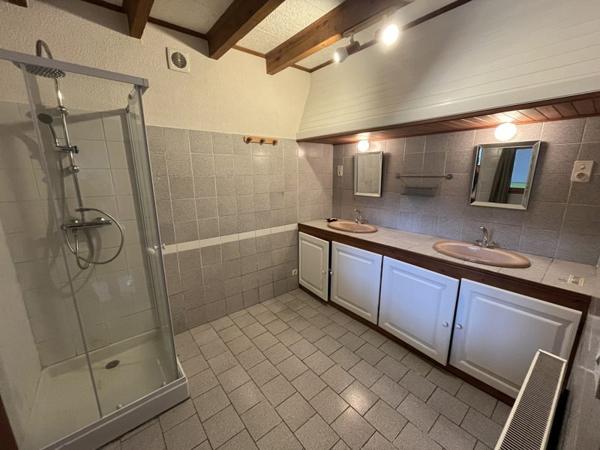 Maison à vendre |  Courcôme |  7 pièces | 180 m²
