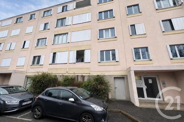 Appartement F4 à vendre  4 pièces - 69 m2 STAINS - 93