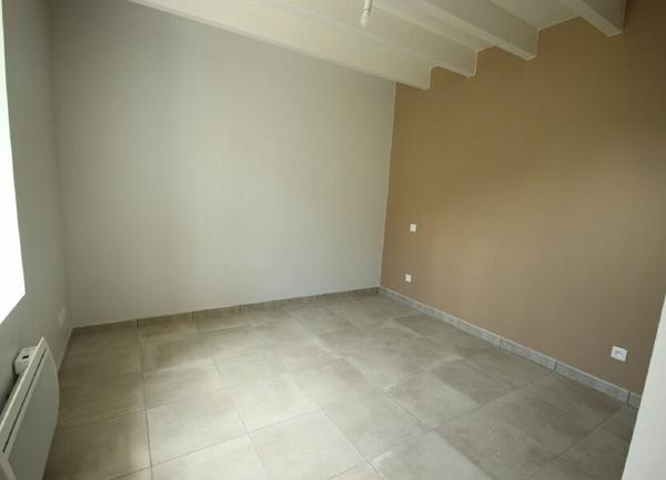 Maison à louer    3 pièces •  Habas