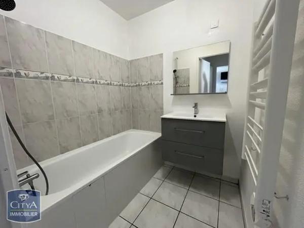 Appartement à louer 2 pièces 42.15m² Tourcoing (59200)