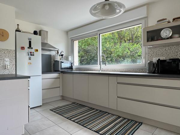 Appartement 3 pièce(s) 2 chambre(s) 66 m²