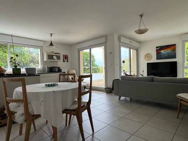 Appartement 3 pièce(s) 2 chambre(s) 66 m²
