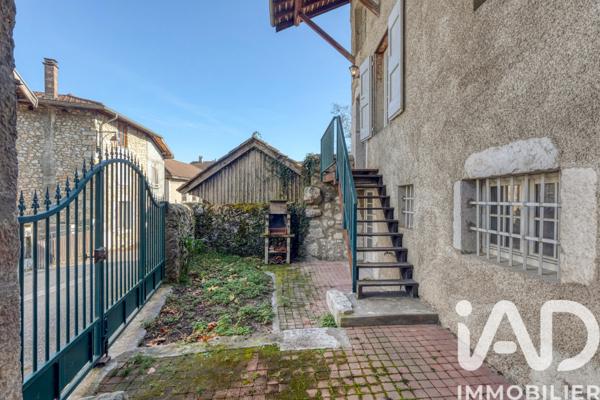 Maison à vendre 4 pièces 120 m² Saint-Vincent-de-Mercuze