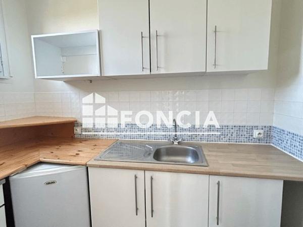 Location Studio 37.98 m² - 71 RUE DE CORGNAC Limoges 87000