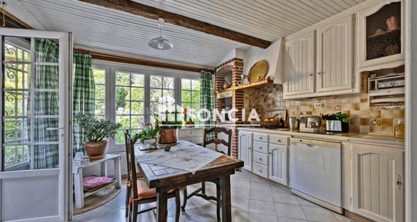 À vendre Maison 5 pièces 137 m² - Lunel-viel 34400