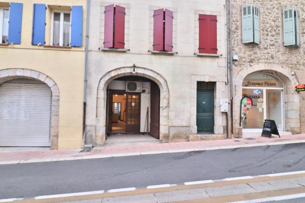 Carcès - Local Commercial - 141m2