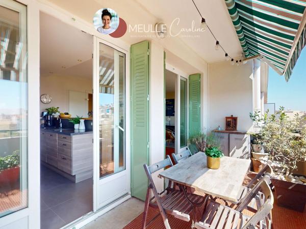 Appartement
         3 pièces
        - 79 m² Exclusivité 340 000 € *