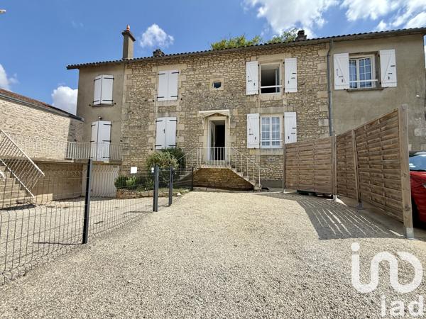 Immeuble à vendre 121 m² Vouillé